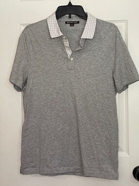 Michael Kors Gray Polo with Patterned White Collar. Size M